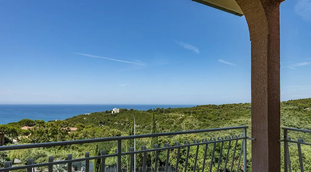 Spianate Apartment Castiglioncello Italy